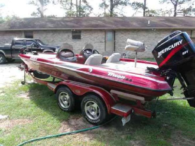 $10,000 Reduced 2000 21 Ft Triton Bass Boat (Crestview/Fwb FL)