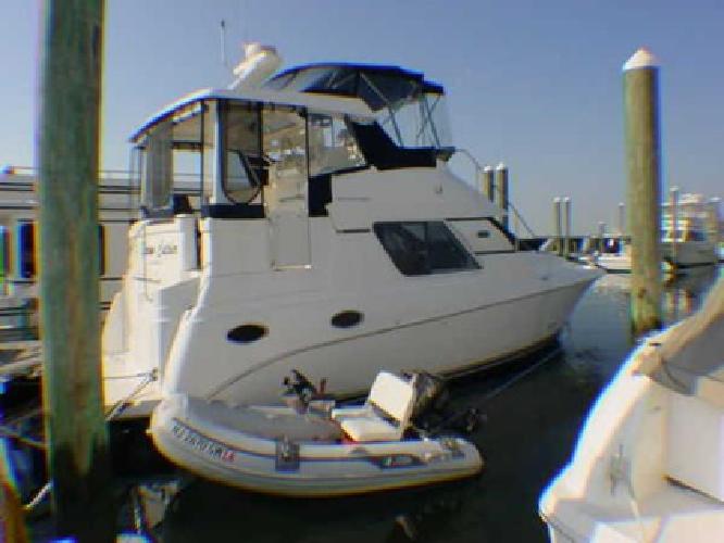 $118,500 Used 2000 Silverton 352 Motor Yacht - MINT CO for sale