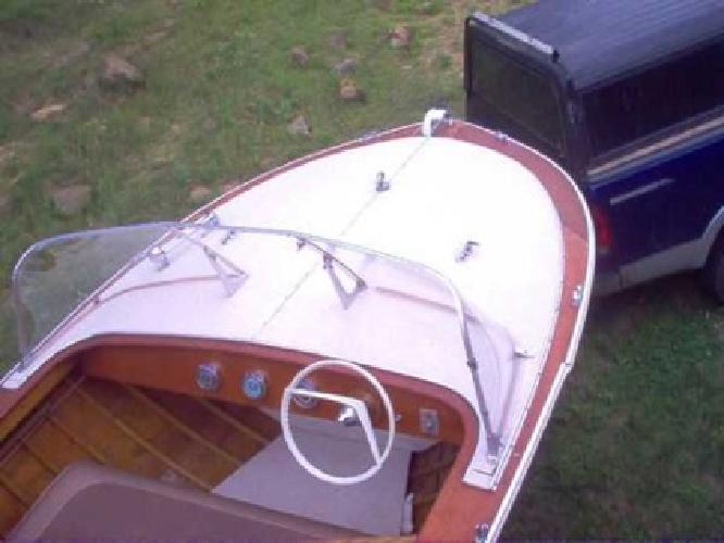 $1,750 17 ft. Thompson wood boat (Eau Claire Wis.)
