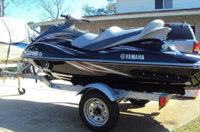$1,800 2007 Yamaha VX Cruiser with 18 hours. ***NEW***Reduced