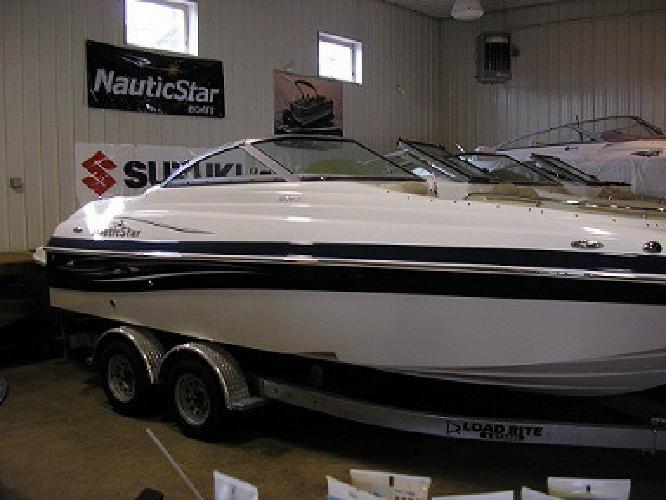 $27,495 Left Over 2012 Nauticstar Boats