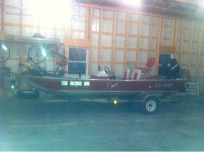 $3,500 Lund 17' Aluminum Bass Boat (Lohman)