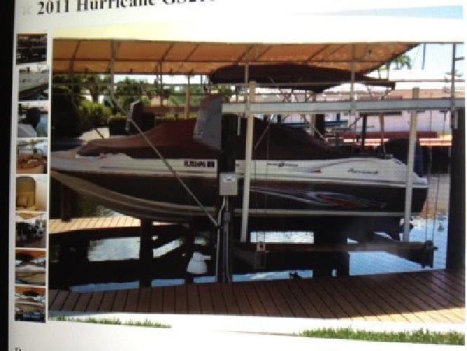 $36,000 2011 Hurricane GS211 center console boat