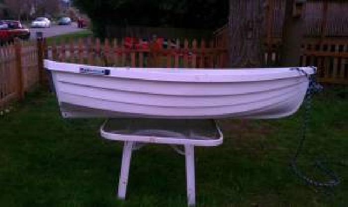$375 8' Walker Bay Boat, Fish Finder and Oars