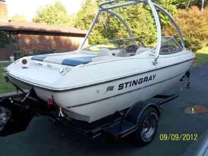 $5,000 1999 Stingray Boat