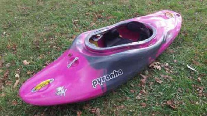 $650 Pyranha Varun L kayak (lancaster)