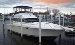 1998 Silverton 41 Convertible....best frehwater 41C in the great lakes ! pristine and like new...low hours and fully decked out for weekender/cottage or live a board.