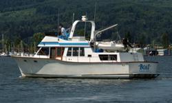 Super nice Wesport motor yacht. Loaded with great features and options. Powered by twin diesel inboards Includes great tender with motor. Electronics galore HAULED OUT Hard chine Semi V No blisters when hauled 2-99 Molded Bronze V 3 blade, 26 X 24?