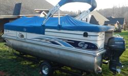 60 hp motor, sony stereo, live well and many extras. Everything you need to just put in to water an have fun.