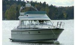 1987 Nimbus 4000 Fly, 36' 9'' This is a swedish built vessel with all the qualities needed for the Scandinavian hard climate. Richly decorated with teak and well maintained. One of the most important things for the owner when they bought the boat was the