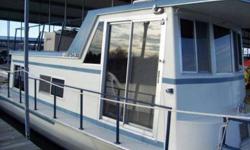 This 34ft Nautaline Houseboat is a 1972 Model but it has been extremely well maintained. There are no weak spots in any of the decks or walk ways other than a couple of very minor spider cracks on the bow this boat has absolutely no deck weakness or open