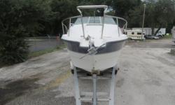 1993 CHAPARRAL 280 SIGNATURE W/ TRAILER. THIS VESSEL IS IN GREAT CONDITION. THE 7.4L MERCRUISER IS TURN KEY READY AND RECENTLY SERVICED. READY FOR THE WATER. THE UPHOLSTRY WAS RECENTLY REDONE AND THE HULL IS SOLID. THE TRAILER IS IN GOOD CONDITON AND THE