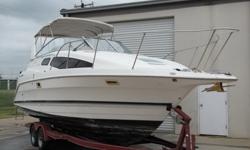 The BAYLINER is a spacious cabin cruiser that offers comfortable accommodations. Great for cruising or staying aboard. The 2855 CIERRA has the sleek good looks and high-caliber performance you'd expect from a much larger, much more expensive cruiser. It's