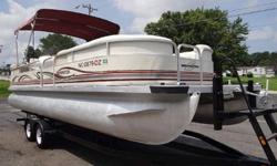 1999 BENNINGTON 2580 RL PONTOON BOAT. THIS IS A 25' BOAT WITH AN 8'6" BEAM. THE ENGINE IS AN OUTBOARD HONDA FOUR-STROKE RATED AT 90HP. THERE IS AN HOUR METER AND IT READ 710 HOURS. OTHER FEATURES INCLUDE: BIMINI TOP, AM/FM/CD, DEPTH FINDER, HUMMINGBIRD