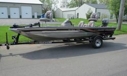 very nice. 1999 tracker marine "bass tracker" special edition pro team 175.mercury 40 power plus series with tilt and trim.trail star trailer with 3 new tires.pro series 40 trolling motor 43 pounds thrust.newer batteries two of them.center counsel.5
