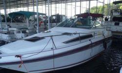 1992 270 sundancer sea ray cabin cruise with brand new marine motor. Motor alone was $3500.00 and is fully under warranty. All work was done by certified marine mechanic. Starts and runs with no problems. Has only been ran for seven hours since rebuilt