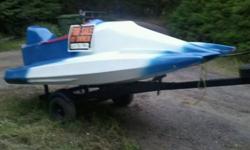 Hydro plane racing boat. needs work . Fiberglass shell.