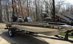 2002 Bass Tracker Pro Crappie 175 that is in great condition other than a few scratches on the decals from tree limbs, the seats and carpet are also in great condition and are tear, rip and stain free. The Pro Crappie model makes for a very desirable
