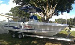 .//..2002 22sport proline center console. It is in excellent condition. I am the second owner. Every year it has been serviced and I have all records. This is fully loaded with everything you need in a boat . This is a fantastic family and fishing boat.