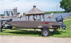 2004 LUND 170 Bass Boat, 2004 Lund 170 Bass Boat powered by a Yamaha 90 HP 2 Stroke. This boat is in very good condition. Additional options inlude a Minn Kota 65 lb Maxxum Trolling Motor, Garmin Fishfinder 240 at bow & Garmin Fishfinder 250 at console,