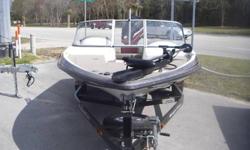 2004 Ranger Reata fish/ski combo with 150hp Mercury Optimax with only 104hrs. Great family and fishing boat that you can fish on in the morning than ski and tube behind in the afternoon. The boat has Garmin 140 fishfinder, new trollingmotor, new cd/mp3
