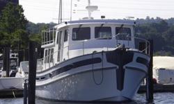 2005 Nordic Tug 42 - Original OwnerBuilt by Nordic Tug of Burlington, Wa. Luxury yacht designed for comfort and serious cruisers. Roomy bridge features a cenral helm position that provides a panoramic view, 300 degree view w access to both side decks.