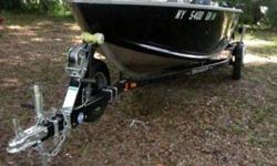 This ALUMACRAFT FISHERMAN 160 runabout boat with with Yamaha 40 HP is in showroom condition. It has only been wet 4 times and only in freshwater. This boat has very few hours and has been wet only four times. It looks like it just came off the showroom