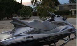 des:82 hours on engine. - Rider capacity: 1 to 3 persons. - Globe box includes 2 cupholders. - Dual mirrors - Includes the keyless remote control for locking the jetski, and for setting the jetski on L-mode for unexperienced drivers or kids. - Has Reverse
