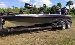 RANGER 520 VX TOUR EDITION WITH A 225 YAMAHA VMAX HPDI. THE MOTOR HAS 167 HOURS. COMPLETE 200 HOUR SERVICE WITH NEW INJECTORS, PLUGS AND ALL FILTERS. RUNS PERFECT. YAMAHA ENGINE PRINT OUT AVAILABLE ON REQUEST. POWER-POLE SHALLOW WATER ANCHOR SYSTEM. MINN