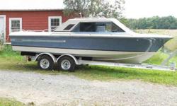 On owner, absolutely original, chrome, hull, finish, upholstery, and mahogany swim platform are in excellent original condition. 454/340HP Mercruiser V8 straight inboard. Boat was hoisted all of its life in a boathouse, never sat in the water overnight.