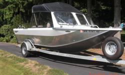 2002 Northwest Jet, Freedom Series. This boat is a 19' 216HP 302 Ford inboard. It has very low hrs, 79.7 hours. It comes with a Lowrance clolred GPS, Depth-finder that is chipped for the Northwest. It comes with a Tricker Trailer that has new tires on it.