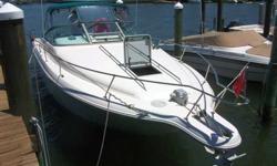 1995 Sea Ray 300 WEEKENDER Looking for a wide beam cruiser?? Look no further. Well taken care sport cruiser priced to sell. Full electronics package accompanies twin 5.7 L Mercs to provide a great day out on the water. This will be the next 300 Weekender