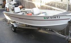 1993 14' Monark Aluminum V bottom boat, 15hp Force (Mercury), and Trailer.
Trailer has new Tires / Bearings and new front roller.
15hp Force Motor (made by Mercury) has new water pump and less that 25 hours total on engine, includes fresh water washout