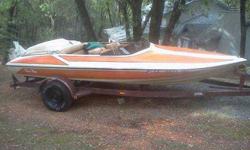 clean 82 sun ray 17 ft boat, 140 omc engine, omc 400 outdrive, runs great, clean interior, new battery, $2300