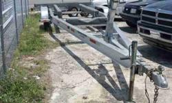 HEAVY-DUTY 6 1/2" ALUMINUM I BEAM
TRAILER WILL EASILY ACCOMMODATE 28' BOAT
NEW SPRINGS, NEW MOUNTING HDWR, NEW CARPET,
ALL NEW HUBS AND BEARINGS, GOOD RUBBER
TRAILER HAS A NET CARRY CAPACITY OF 6800LBS.
LAST HELD 26' BAJA OUTLAW
********** THIS TRAILER