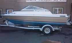 1982 Bayliner 19' Cuddy Don't you love it when you find a gem, hardly used and still newer looking? Me too! Here is a nice 1982 back when Bayliners were built right, this one has carpet that is not all scuffed up and upholstery that is not all broke down,