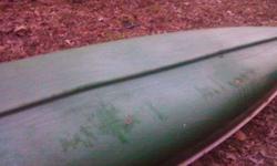 I have a green heavy duty fifteen feet Coleman Canoe for sale. Flat bottom, hard to flip. Maximun Capacity is three people or 570lbs or less. Older model but in very nice condition for its age. Was in lake this past August, no leaks or anything. I also
