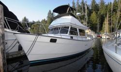 Comfortable length, plenty of beam for stability, plenty of fuel and water and a single diesel for economic cruising. This is the boat for a couple or a family. Full boat service was completed last year on all systemns including all tankage being replaced