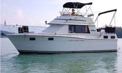 1984 CARVER 3207 AFT Cabin, twin 351 Ford V8s, has all outside curtains, teak wood EC, docked under shed, great boat, loaded w/extras, located on South Holston Lake $34,000 423-878-3936 .See item listed at http