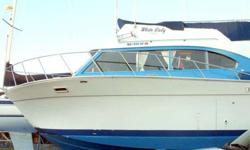 Boats yacht cruiser. Silverton 34' - Great quality and versatile. Use for crabbing, family BBQs, SeaFair and Independence Day, camping, swimming, whale watching, sun bathing, etc. Sleeps six inside the cabin - four comfortably. Seats 14+ not counting