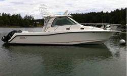Visit www.BallastPointYachts.com for full specs and more photos - 34' BOSTON WHALER 345 CONQUEST 2008 - The extensive electronics package includes the screen display with digital radar, GPS chart plotter, fish finder, autopilot and marine VHF radio. Other