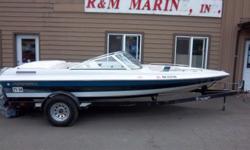 1994 Reniell 181 BR Low profile skiier Like a sleek rocket running the water top, this 1994 Reinell is nice running machine, pumping out power with the V6 4 barrel engine roaring for excitement. Sports seating allows for more of a lounging atmosphere. You