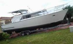 Here is a 32 all aluminum marinette with rebuild engines so no hrs on the engines and transmitions all wires are there just need to finish the interior all asking $3800 worth more than that in Aluminum call with any question at 786 367 0421