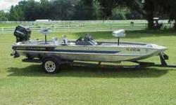 1995 bass tracker Aluminum 17 ft, 60 horse mercury fishing boat...everything works!
Listing originally posted at http