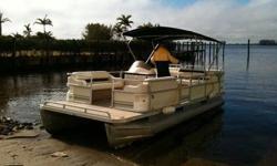 2001 - 22 Foot Crest Pontoon Boat and Motor. NOTE
