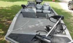 1995 Pro seventeen Bass Tracker Boat with 60hp Mercury motor. Boat in very New Condition and it runs good. Call Shawn 512-365-0265Listing originally posted at http