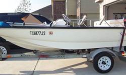This 13' boat is powered by a 25hp 4 stroke Mercury off-board engine, great for cruising around the bay, fishing or crabbing. It includes a 6gal fuel tank, battery, anchor, rope and trailer. Tires and battery are brand new and this boat was only used in