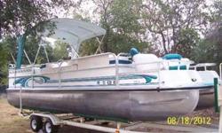 Very nice pontoon/deck boat for sale