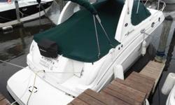 2004 Sea Ray 280 Sundancer This Boat has ONLY 89 Hours WOW!!!! Winterized every year. All Oil changes done so about every 20 hours. The boat had new ourtdrives installed in 2009 that have around 10 hours on them
* Large gunwale storage cabinets in V-berth
