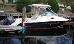 2006 Robalo 26 Walkaround Ready for fishing.
This is a nice clean boat. It appears to have been well taken care of.
Plenty of room to bring the guys fishing or just the family for a cruise. There is lots of head room in the cabin, and it's been kept
